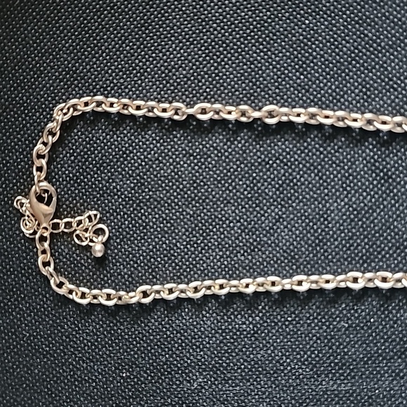 Elegant Gold Toned and Orange Stone Necklace....mesures 19 Inches - Picture 2 of 6